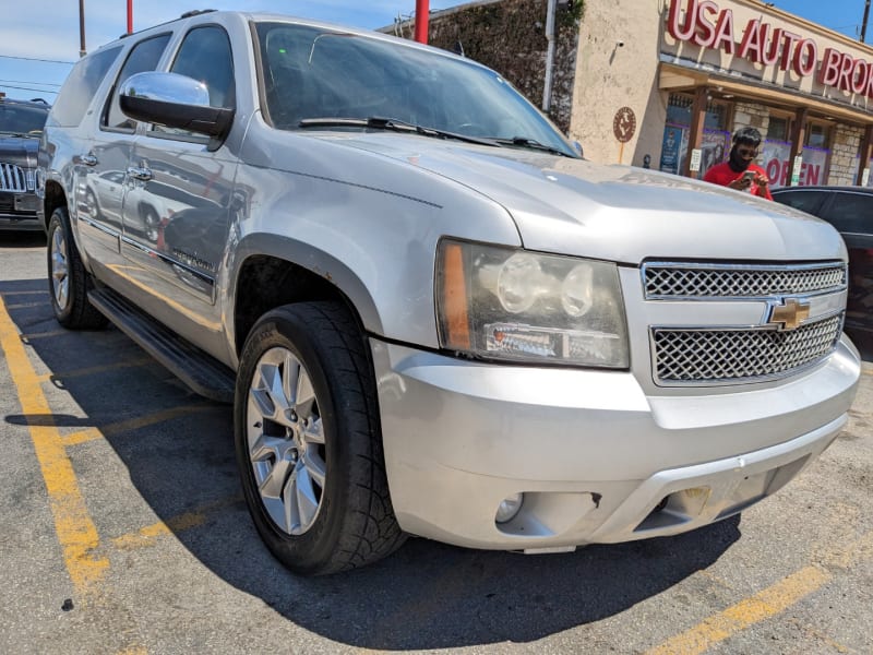 Chevrolet Suburban 2010 price $9,995