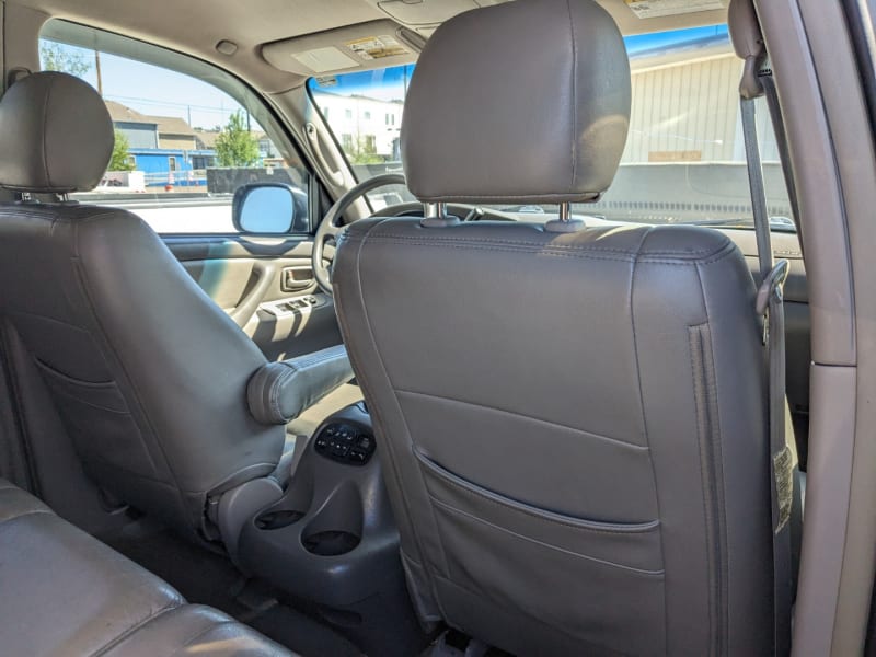 Toyota Sequoia 2005 price $6,995