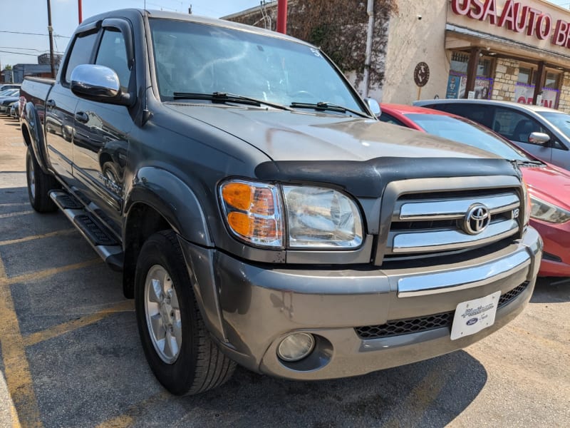 Toyota Tundra 2004 price $8,995