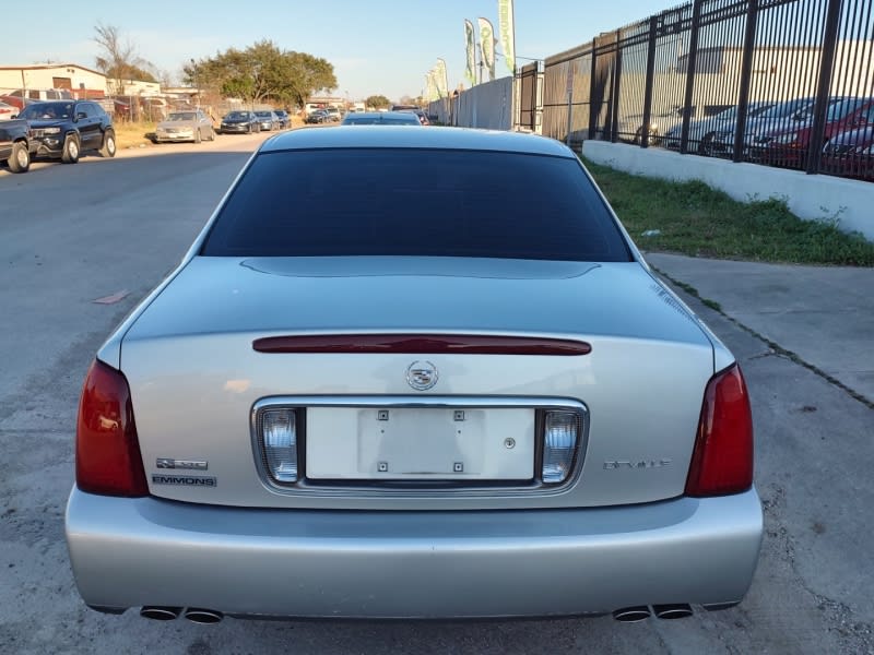 Cadillac DeVille 2004 price $5,999