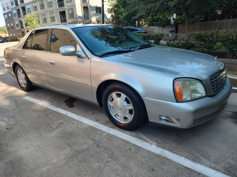 Cadillac DeVille 2004 price $5,999