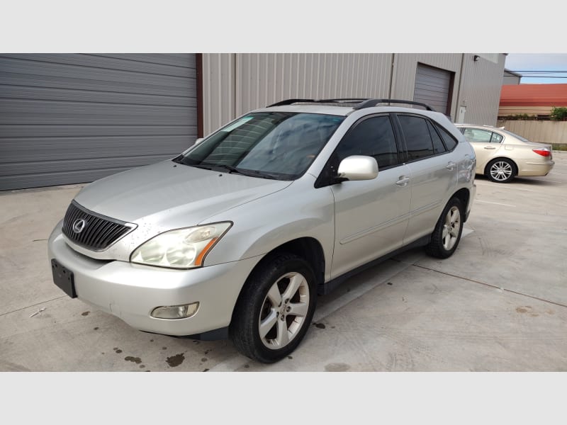 Lexus RX 330 2005 price $5,490