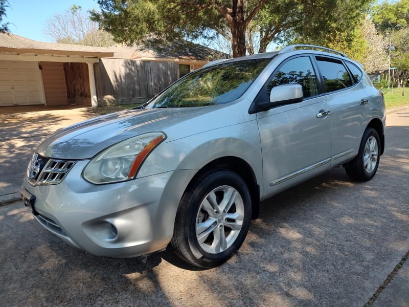 Nissan Rogue 2012 price $6,499