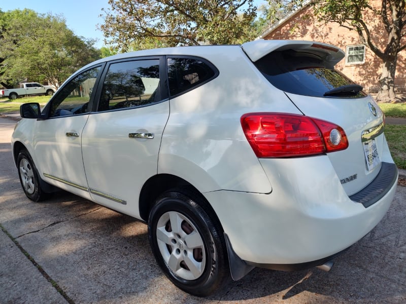 Nissan Rogue 2011 price $5,499