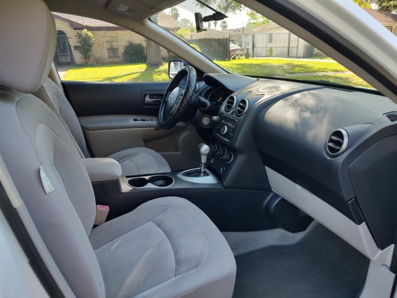 Nissan Rogue 2011 price $5,499