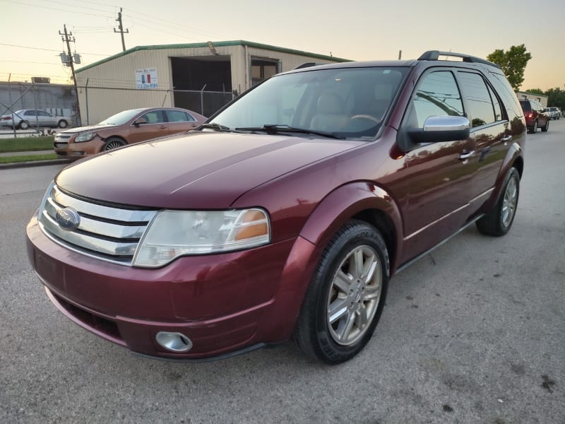 Ford Taurus X 2008 price $5,499