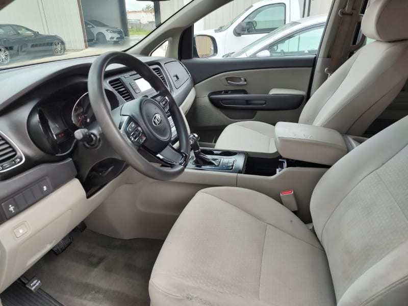 Kia Sedona 2016 price $5,499