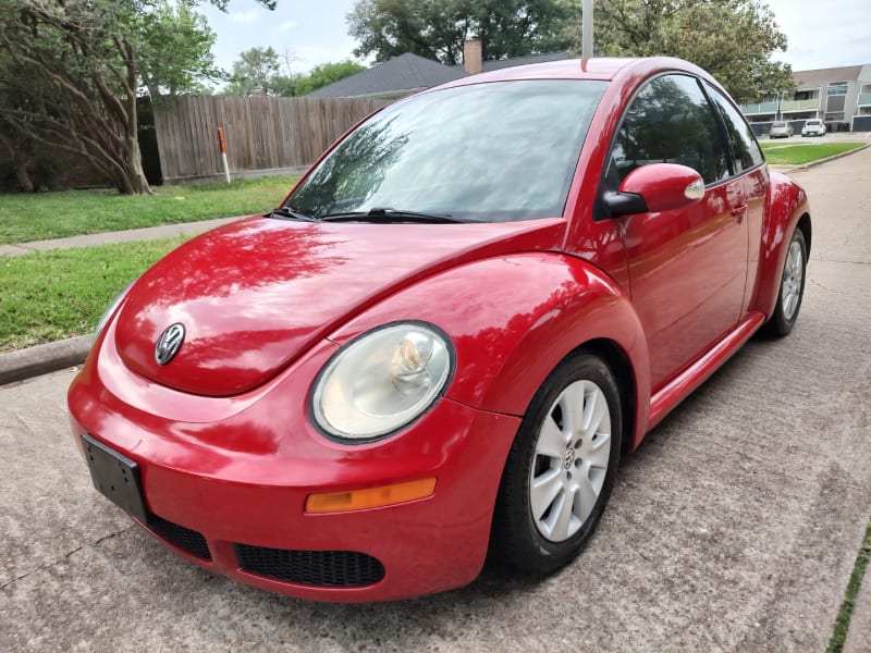 Volkswagen New Beetle Coupe 2008 price $5,499