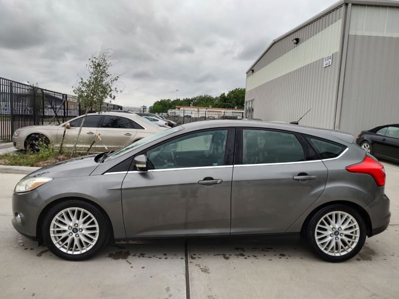 Ford Focus 2012 price $5,999