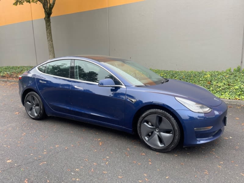 Tesla Model 3 2018 price $28,995