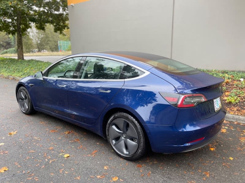 Tesla Model 3 2018 price $28,995