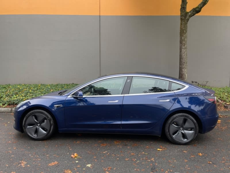 Tesla Model 3 2018 price $28,995