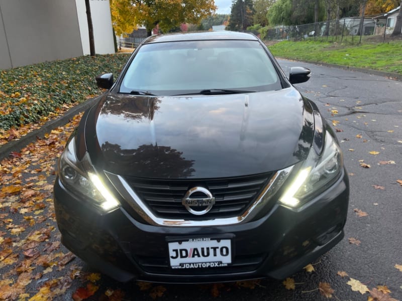 Nissan Altima 2017 price $12,995