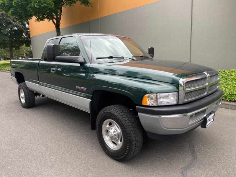 Dodge Ram 2500 2001 price $25,995