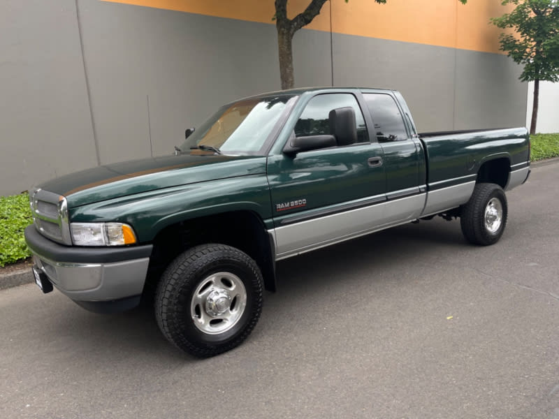 Dodge Ram 2500 2001 price $25,995