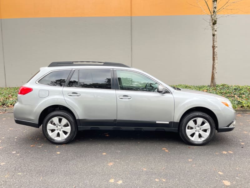 Subaru Outback 2011 price $8,995