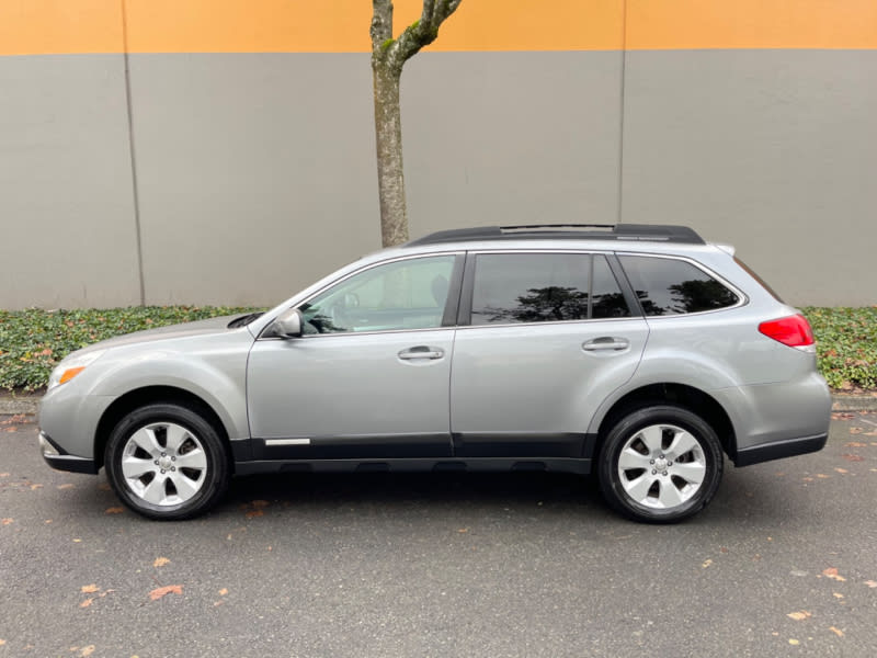 Subaru Outback 2011 price $8,995