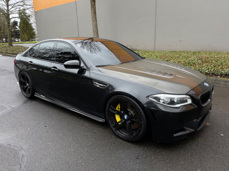 BMW M5 2016 price $32,995