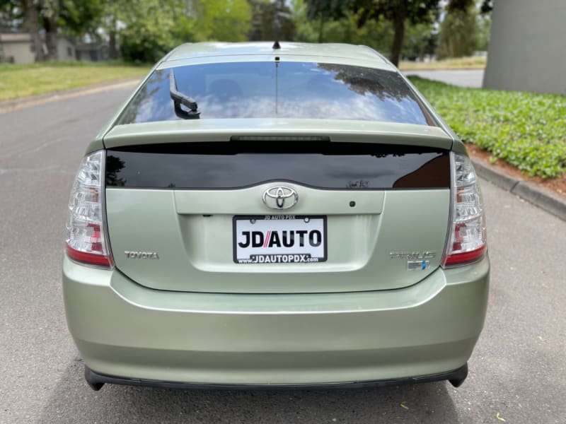 Toyota Prius 2009 price $7,495