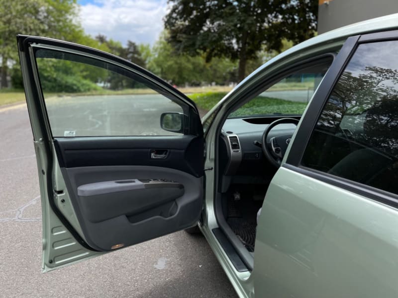 Toyota Prius 2009 price $7,495