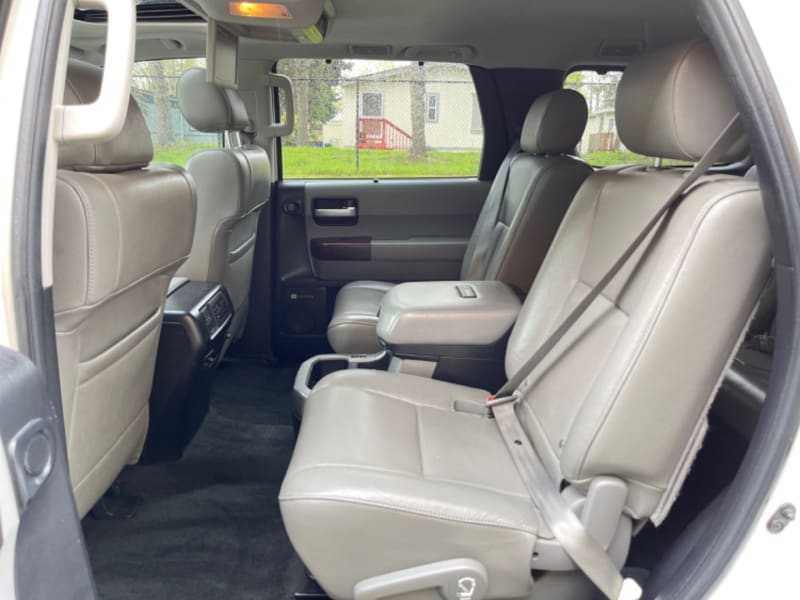 Toyota Sequoia 2014 price $21,995