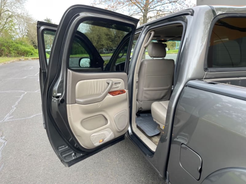 Toyota Tundra 2006 price $14,995