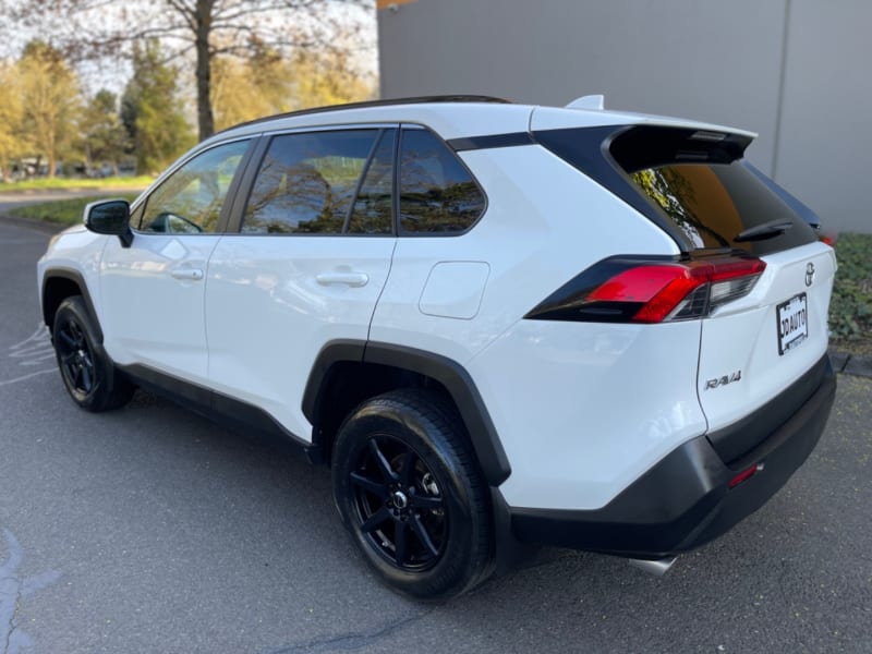 Toyota RAV4 2021 price $27,995