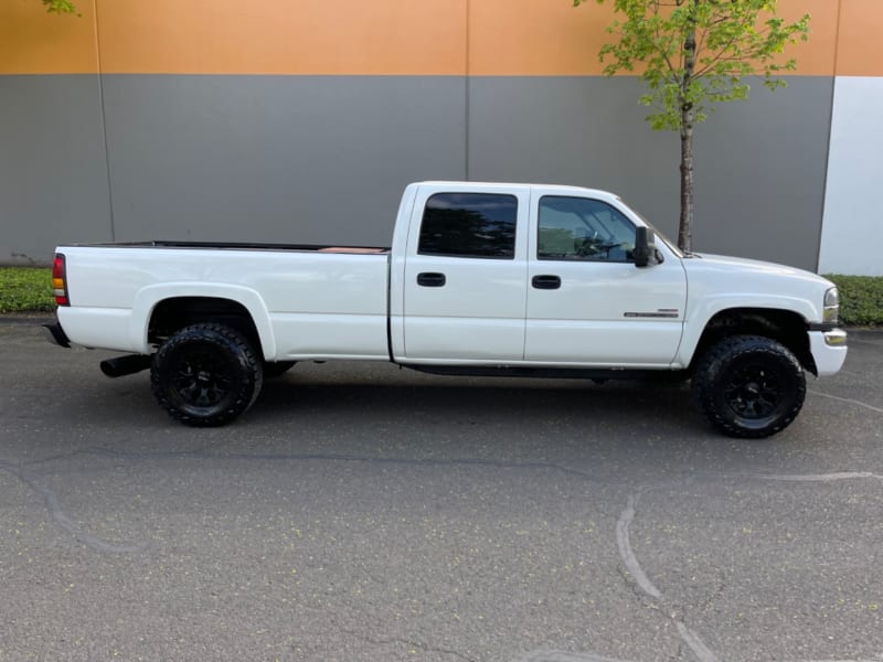 GMC Sierra 2500HD 2005 price $19,995