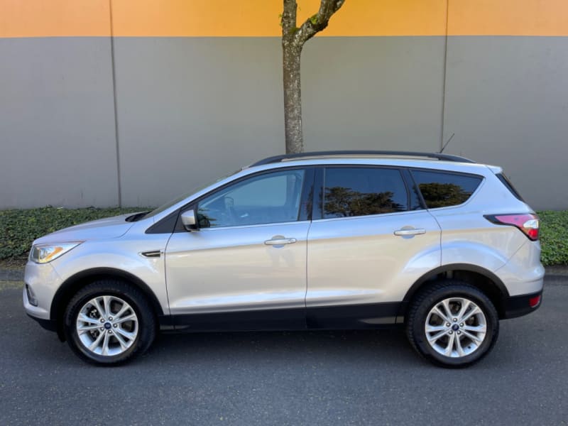 Ford Escape 2018 price $9,995