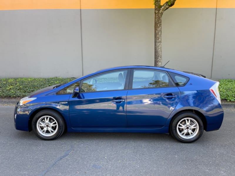 Toyota Prius 2010 price $8,495