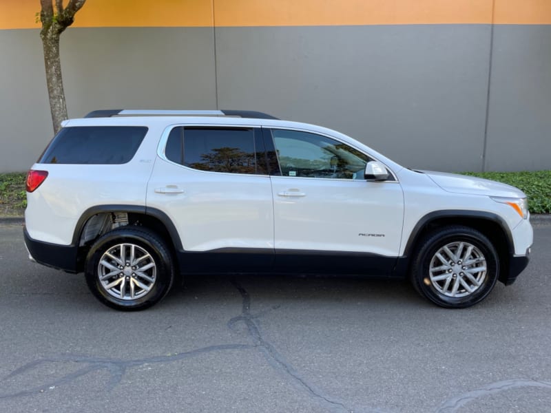 GMC Acadia 2018 price $18,995