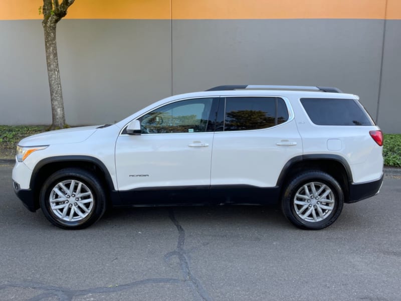 GMC Acadia 2018 price $18,995