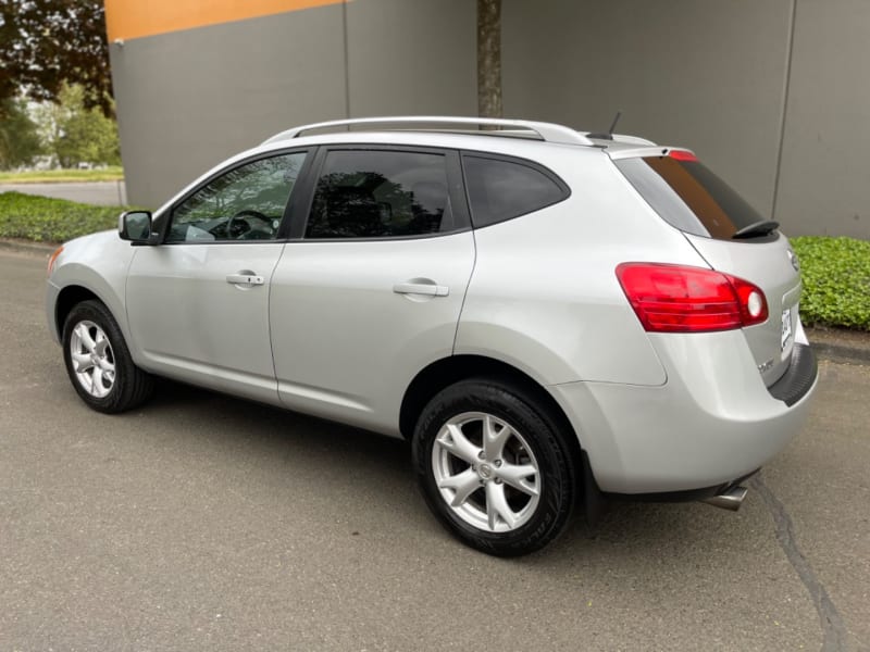 Nissan Rogue 2009 price $4,995