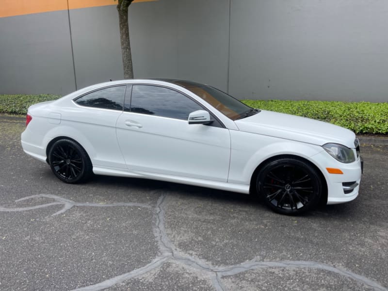 Mercedes-Benz C-Class 2015 price $14,995