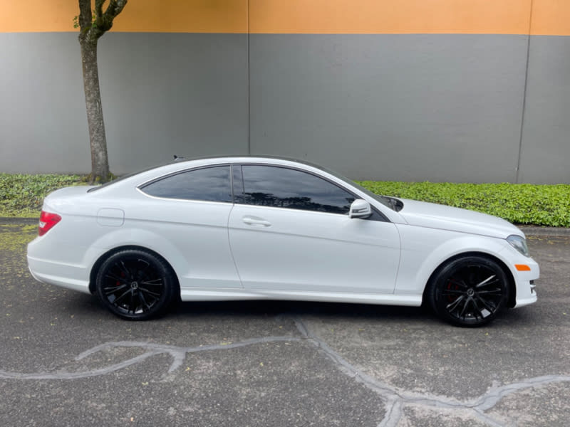 Mercedes-Benz C-Class 2015 price $14,995