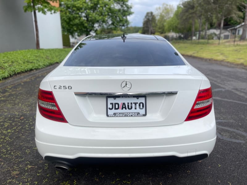 Mercedes-Benz C-Class 2015 price $14,995