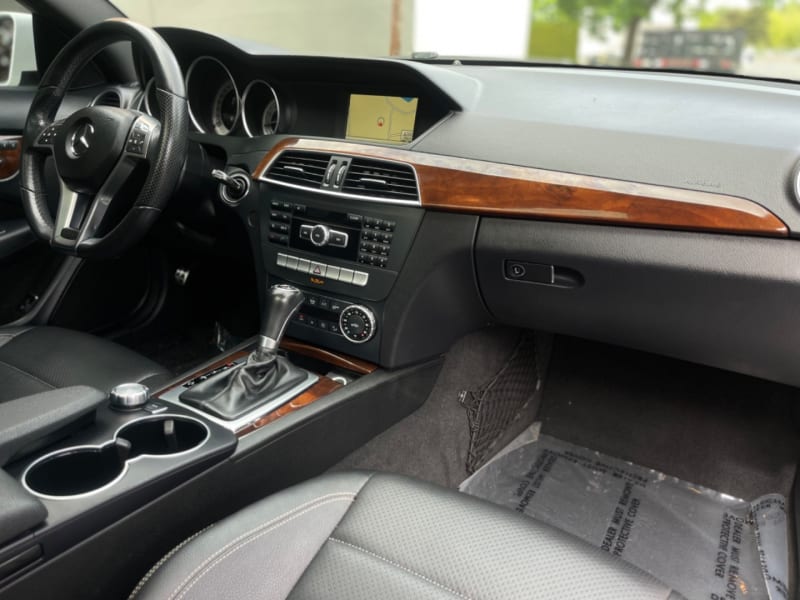 Mercedes-Benz C-Class 2015 price $14,995