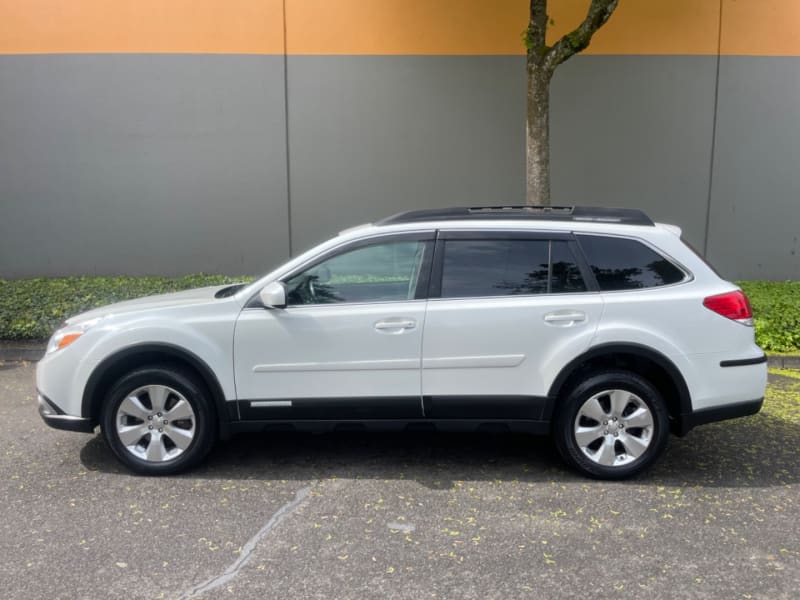 Subaru Outback 2011 price $9,995