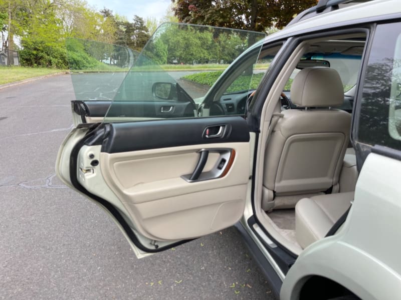 Subaru Legacy Wagon (Natl) 2005 price $6,995