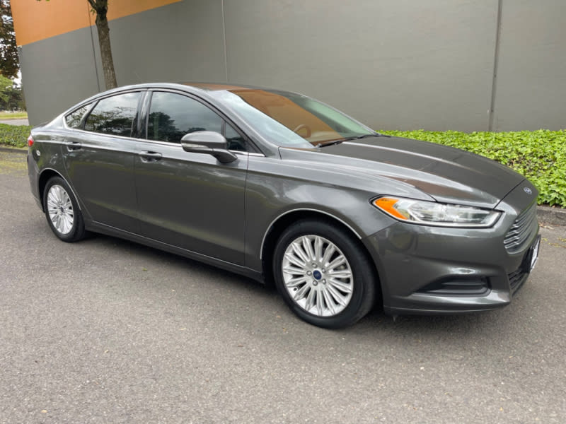 Ford Fusion 2015 price $7,995