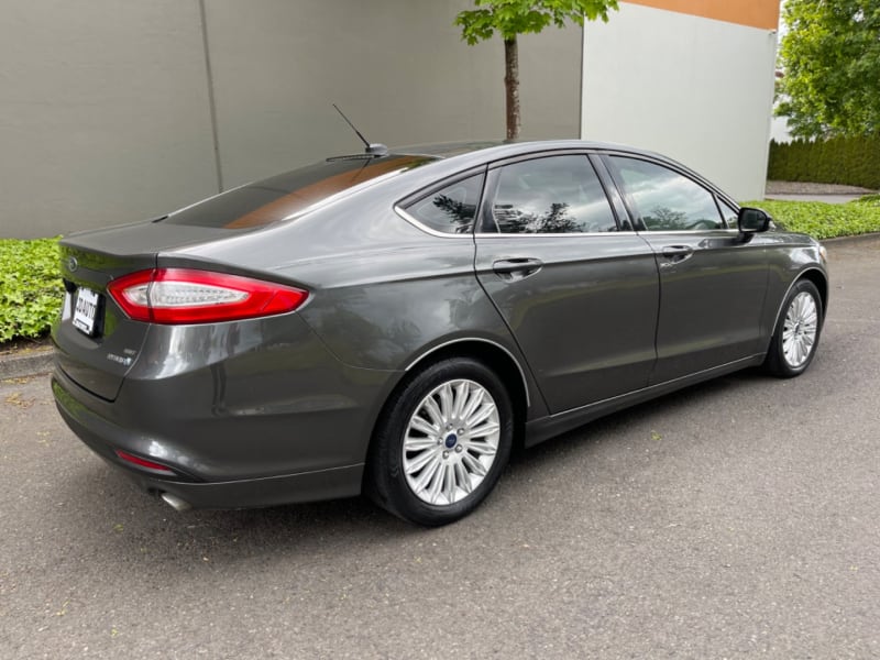 Ford Fusion 2015 price $7,995