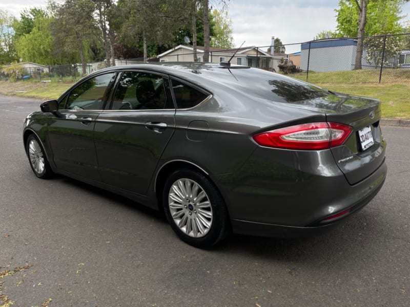 Ford Fusion 2015 price $7,995