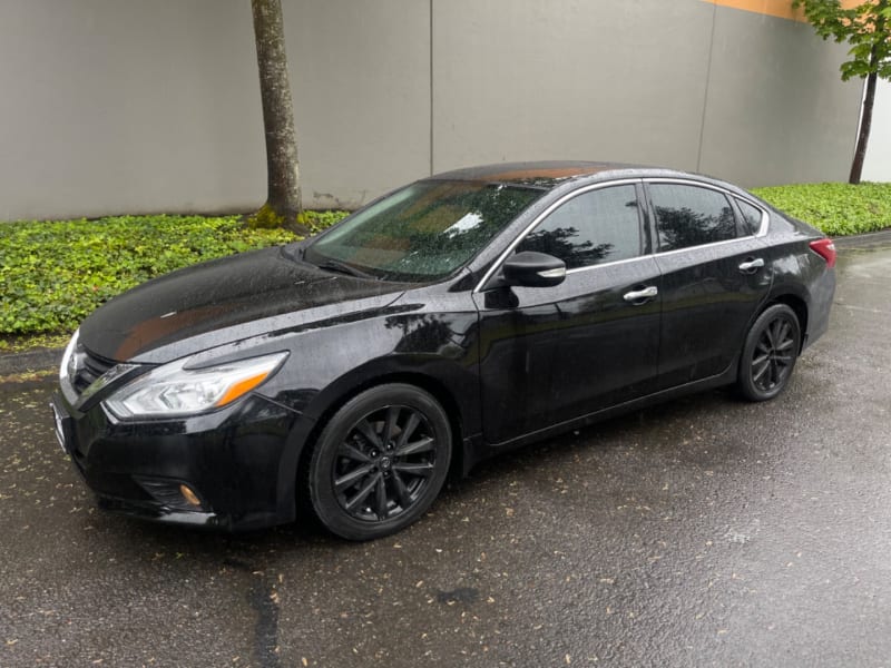 Nissan Altima 2018 price $10,995