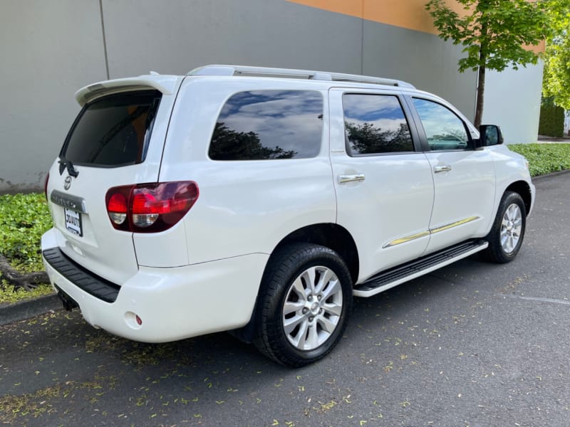 Toyota Sequoia 2018 price $26,995