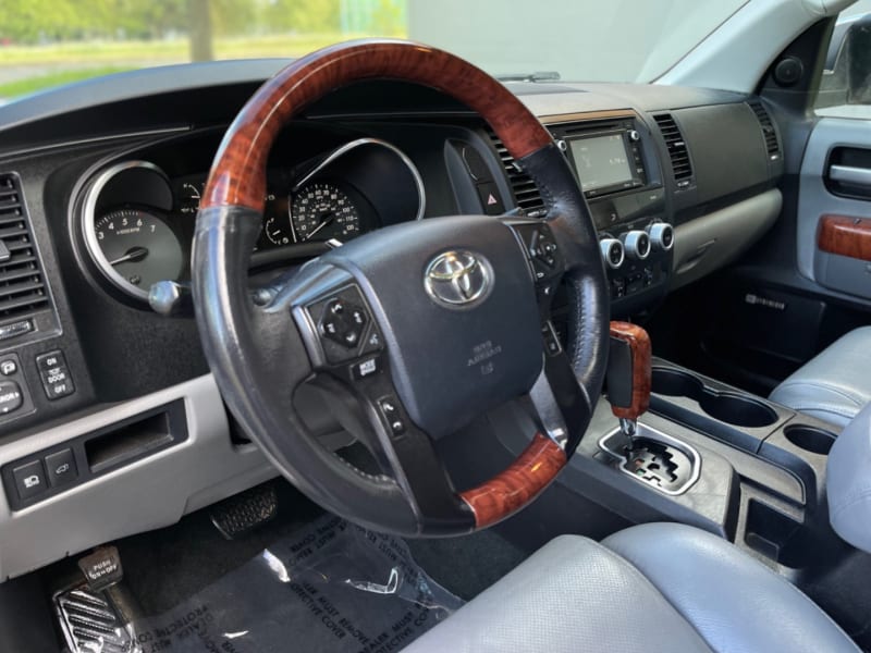 Toyota Sequoia 2018 price $26,995