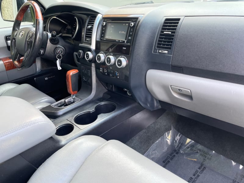 Toyota Sequoia 2018 price $26,995