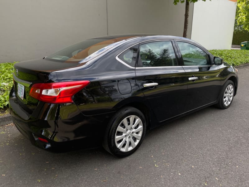 Nissan Sentra 2019 price $10,995