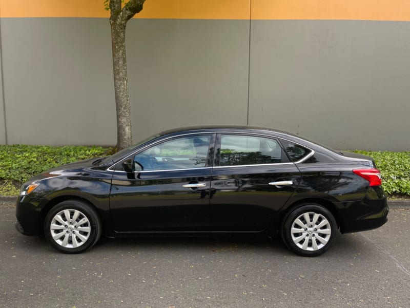 Nissan Sentra 2019 price $10,995