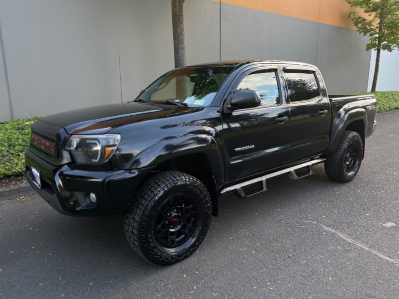 Toyota Tacoma 2013 price $18,995