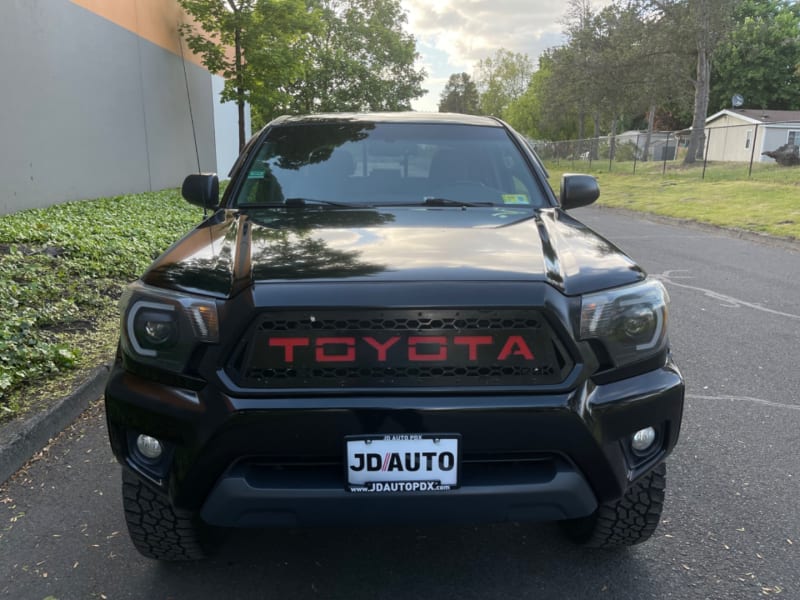 Toyota Tacoma 2013 price $18,995